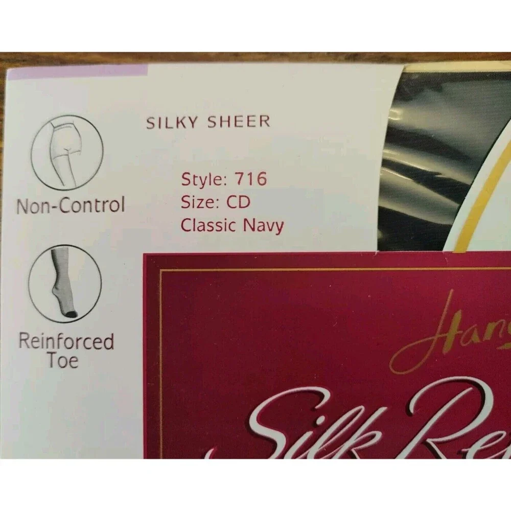 Hanes Silk Reflections Silky Sheer Style 716 Size CD Classic Navy NIP Reinf Toe